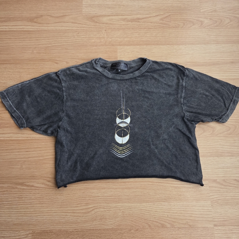 NEOCLASSICS Gray Graphic T-Shirt